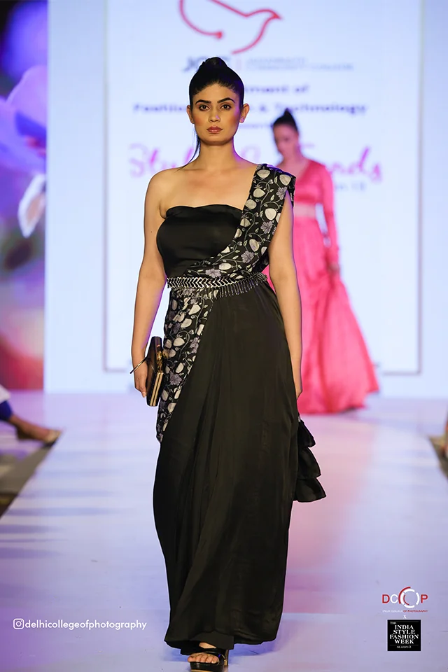 fashion show 2023